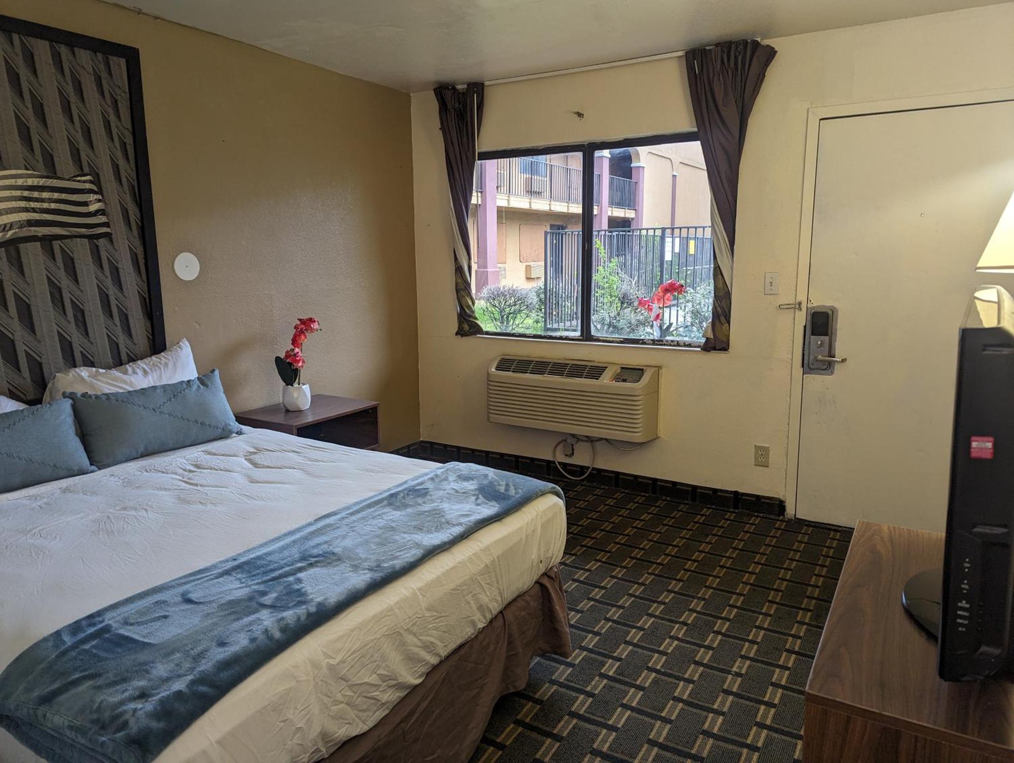 Southern Comfort Hotel Tulsa Dış mekan fotoğraf